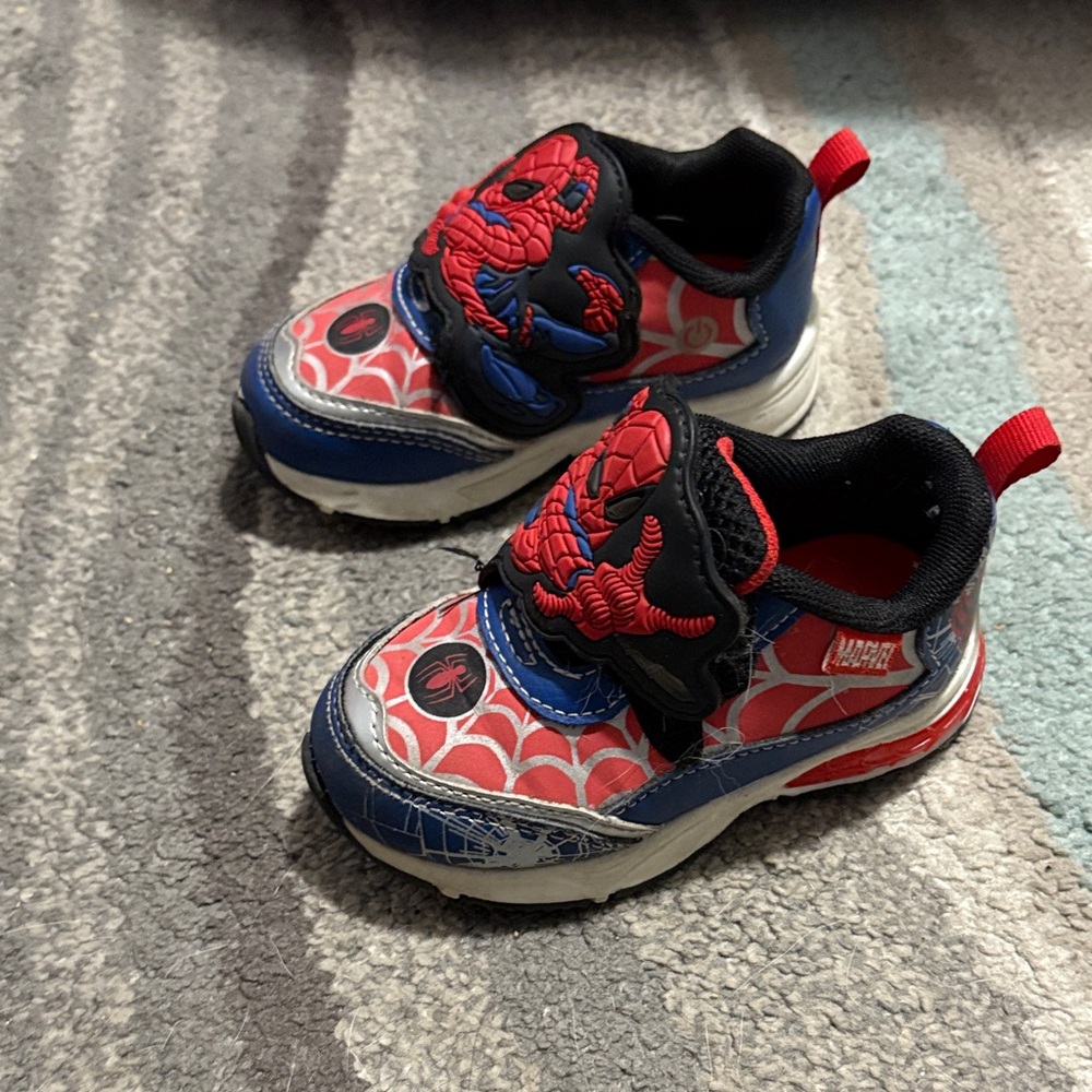 Toddler Spiderman Red And Blue Light-Up Sneakers Size 7